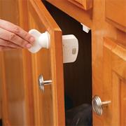 Magnetic Locking System Set, 4 locks - 1 key (set of 4)